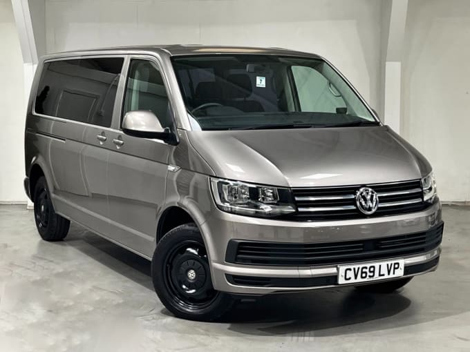 2025 Volkswagen Transporter Shuttle