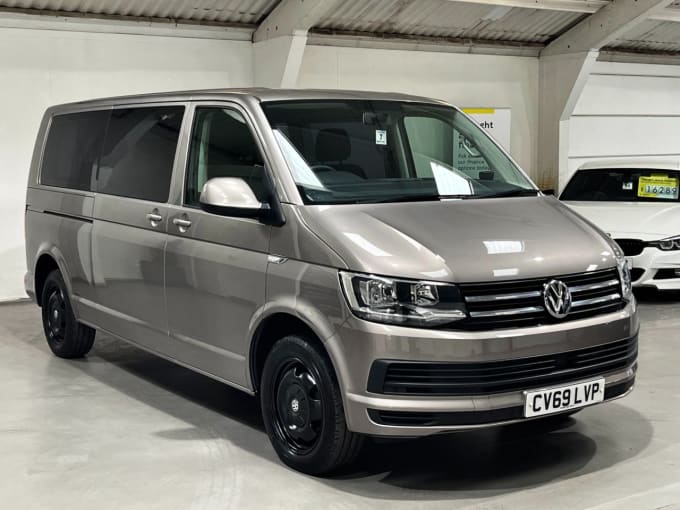 2025 Volkswagen Transporter Shuttle