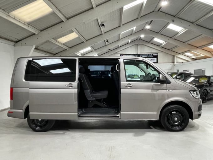 2025 Volkswagen Transporter Shuttle