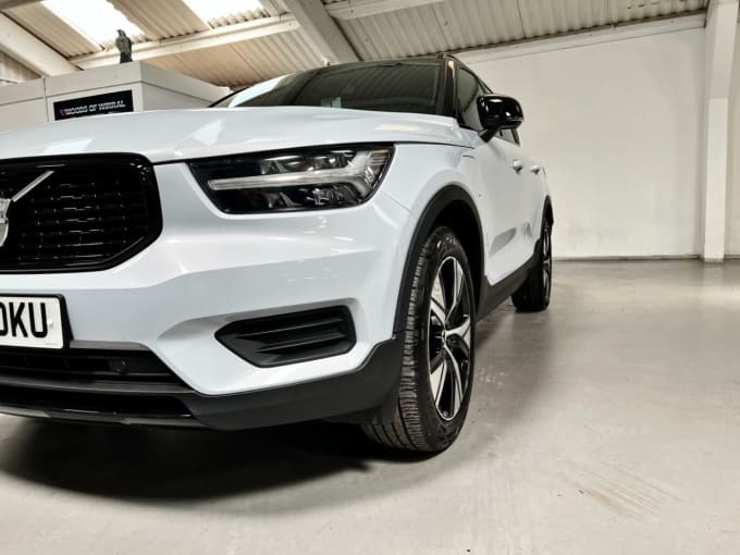 2025 Volvo Xc40