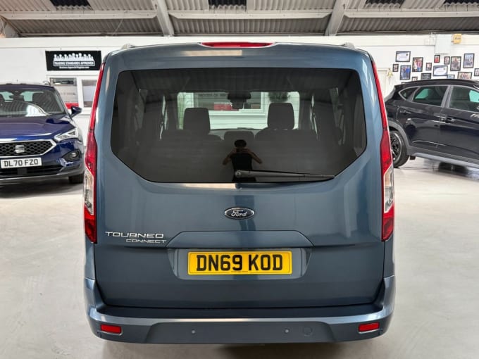 2025 Ford Tourneo Connect