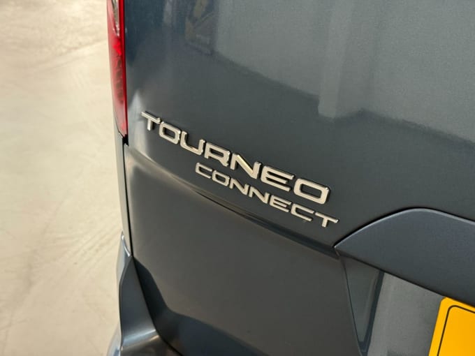 2025 Ford Tourneo Connect