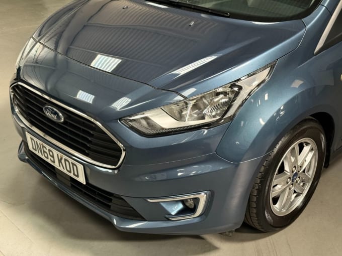 2025 Ford Tourneo Connect