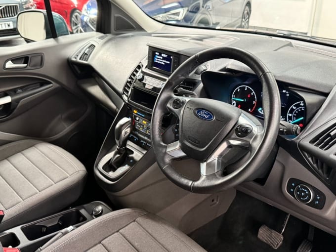 2025 Ford Tourneo Connect