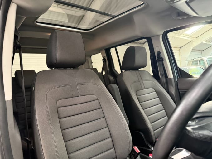 2025 Ford Tourneo Connect