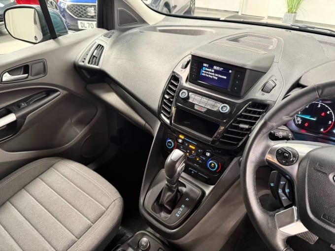 2025 Ford Tourneo Connect
