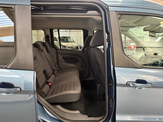 2025 Ford Tourneo Connect