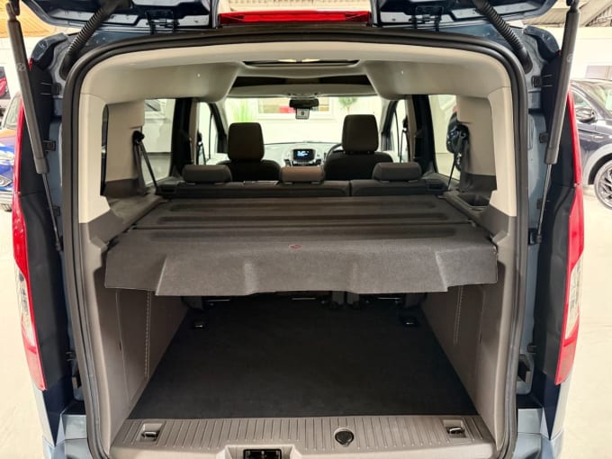 2025 Ford Tourneo Connect