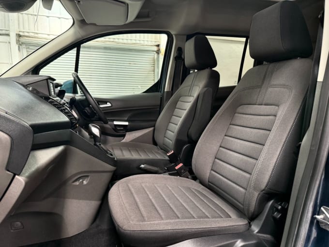 2025 Ford Tourneo Connect