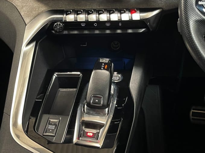 2025 Peugeot 3008