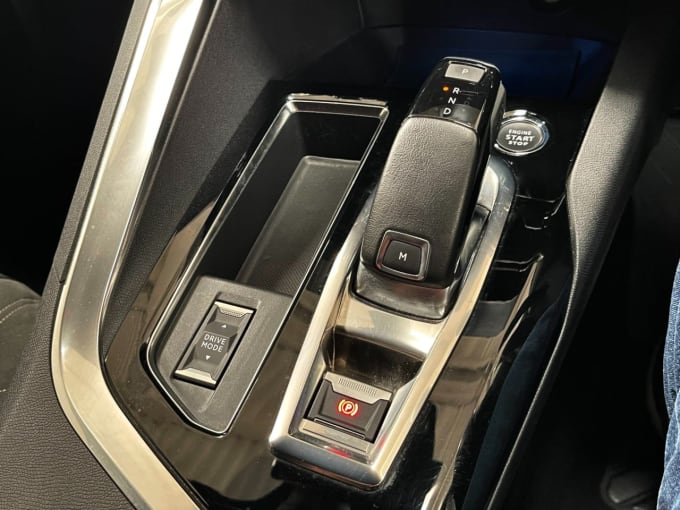 2025 Peugeot 3008