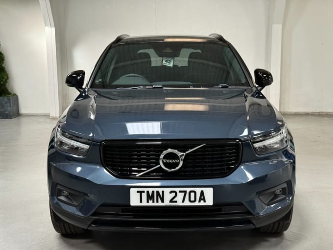 2025 Volvo Xc40