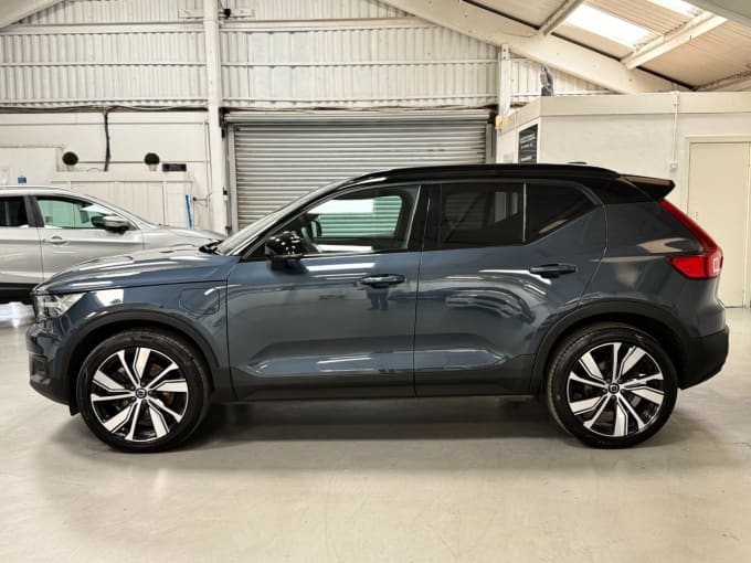 2025 Volvo Xc40