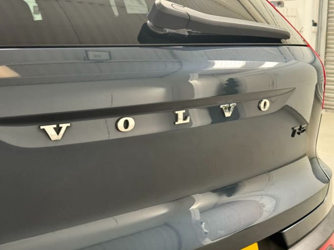 2025 Volvo Xc40
