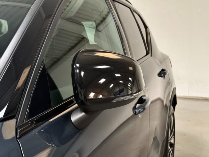 2025 Volvo Xc40