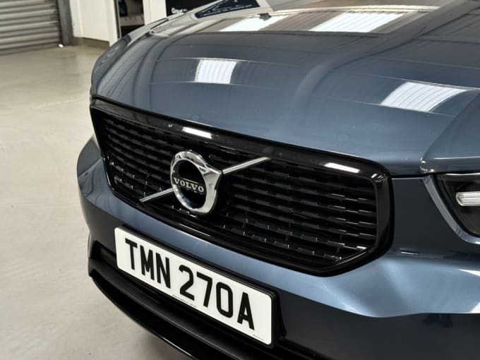 2025 Volvo Xc40