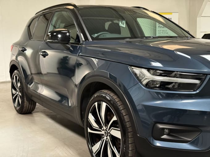 2025 Volvo Xc40
