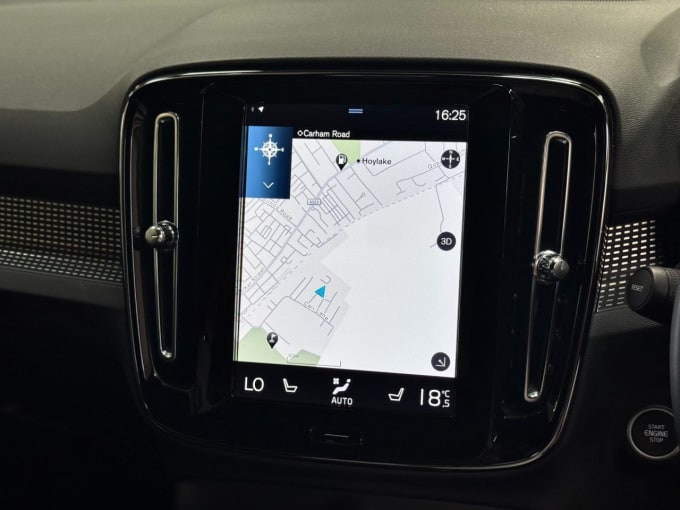2025 Volvo Xc40
