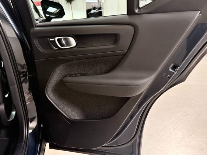 2025 Volvo Xc40