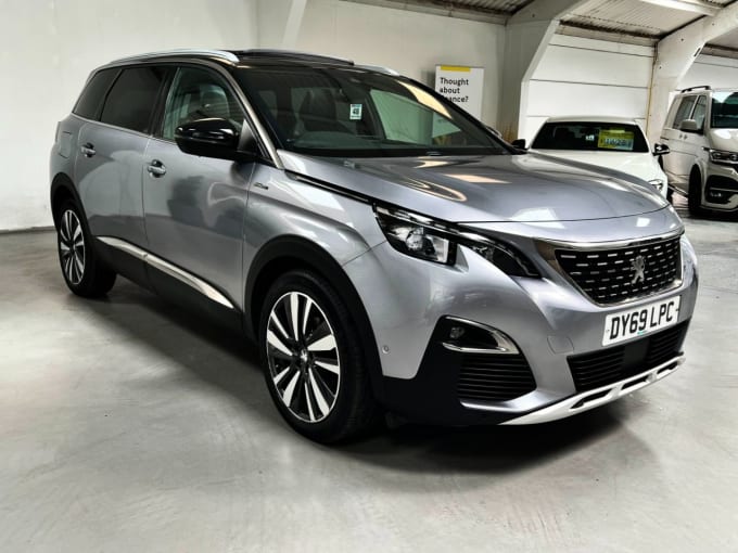 2025 Peugeot 5008