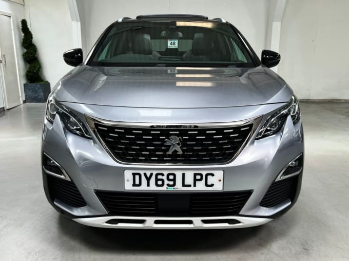 2025 Peugeot 5008