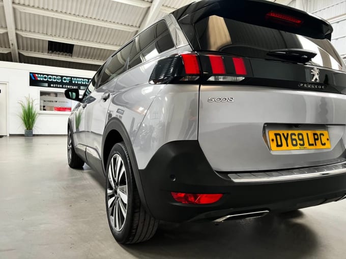 2025 Peugeot 5008