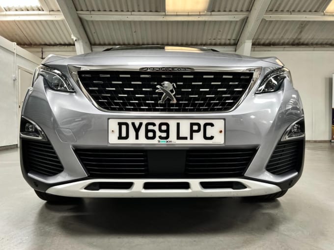 2025 Peugeot 5008