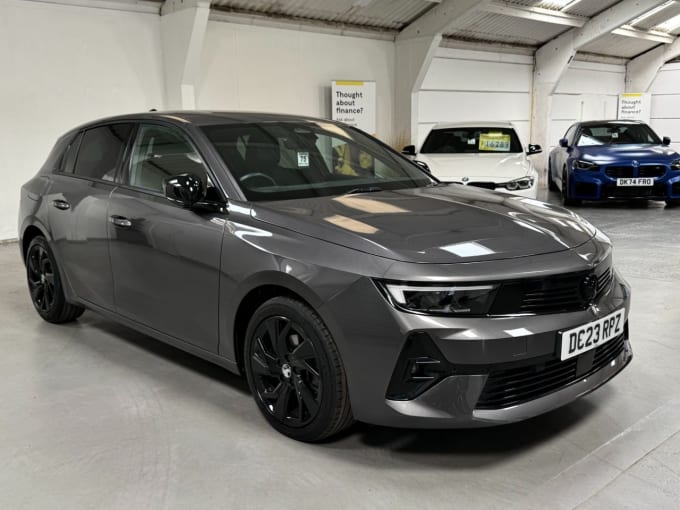 2025 Vauxhall Astra