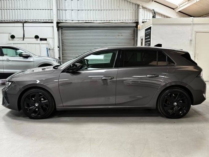 2025 Vauxhall Astra