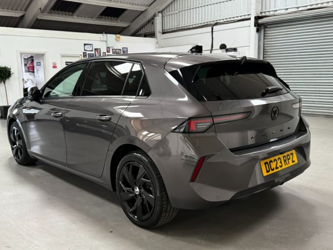 2025 Vauxhall Astra