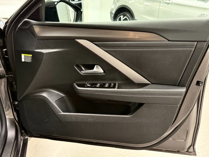 2025 Vauxhall Astra