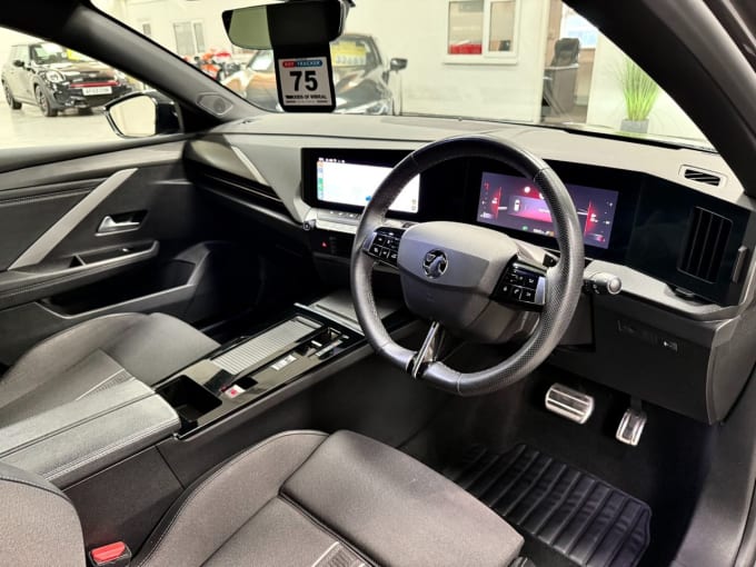 2025 Vauxhall Astra