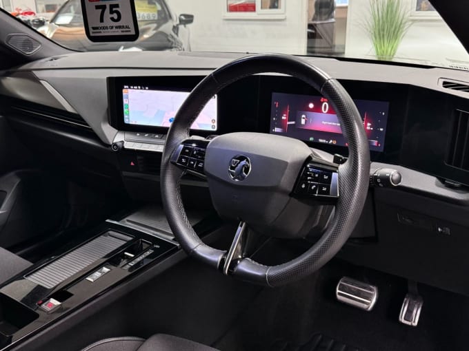 2025 Vauxhall Astra
