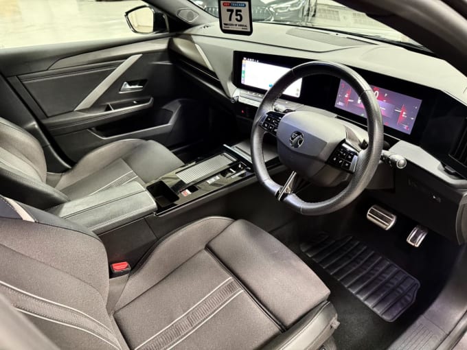 2025 Vauxhall Astra