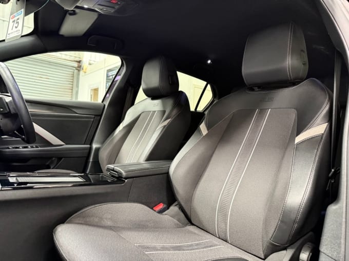 2025 Vauxhall Astra