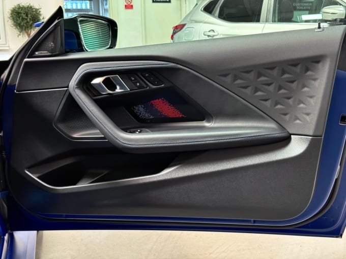 2025 BMW M2