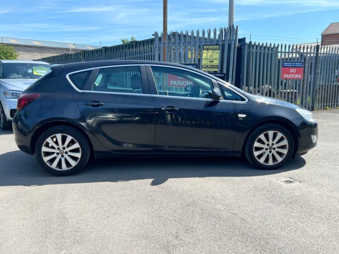 2025 Vauxhall Astra