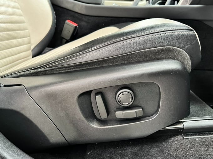 2025 Land Rover Discovery Sport