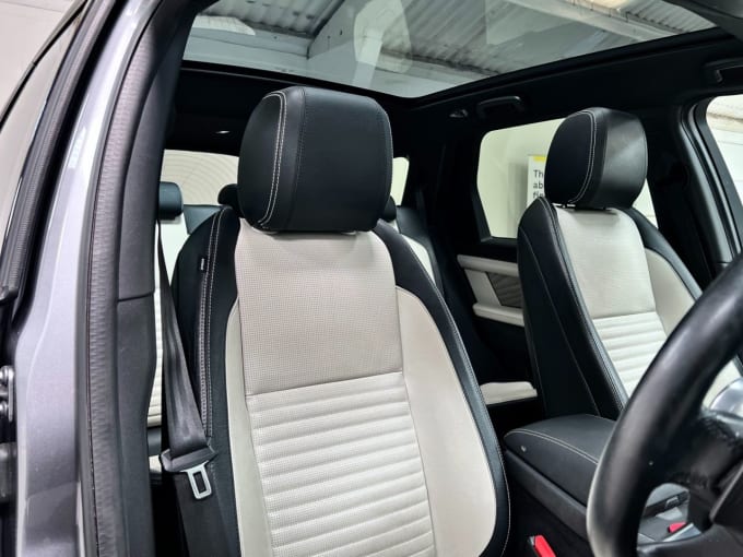 2025 Land Rover Discovery Sport