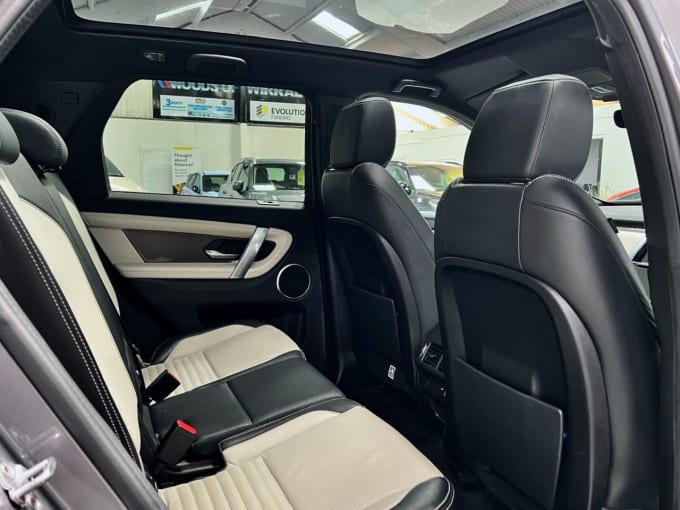 2025 Land Rover Discovery Sport