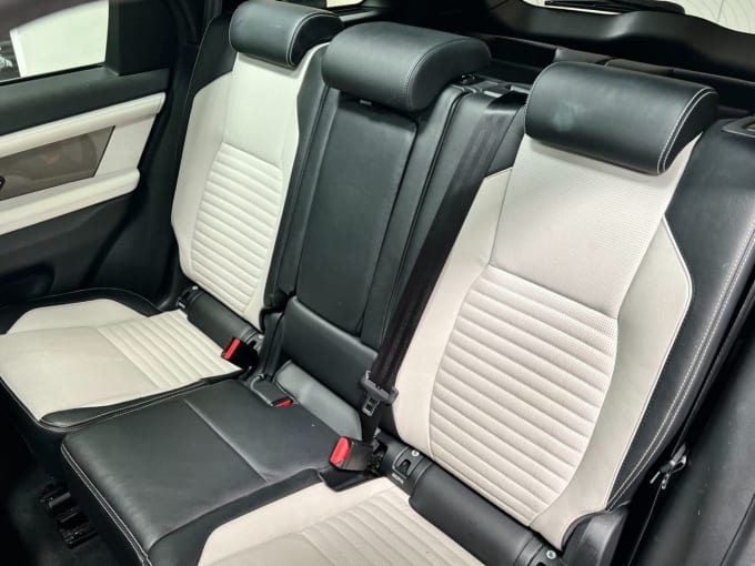 2025 Land Rover Discovery Sport