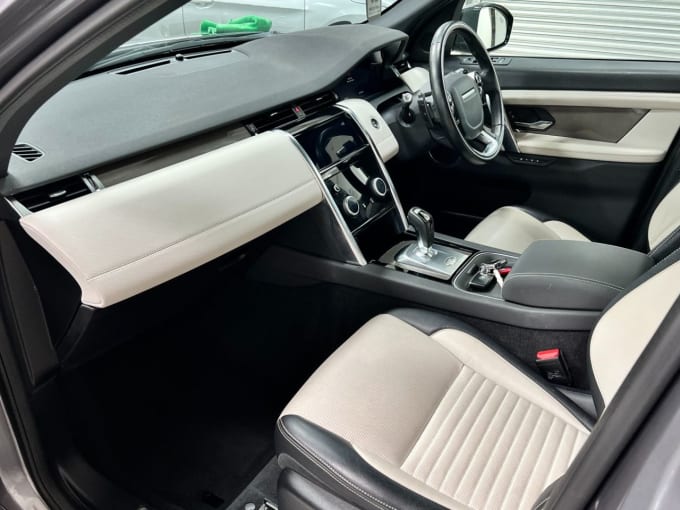 2025 Land Rover Discovery Sport