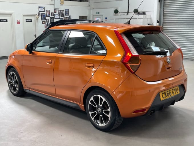 2025 Mg Mg3