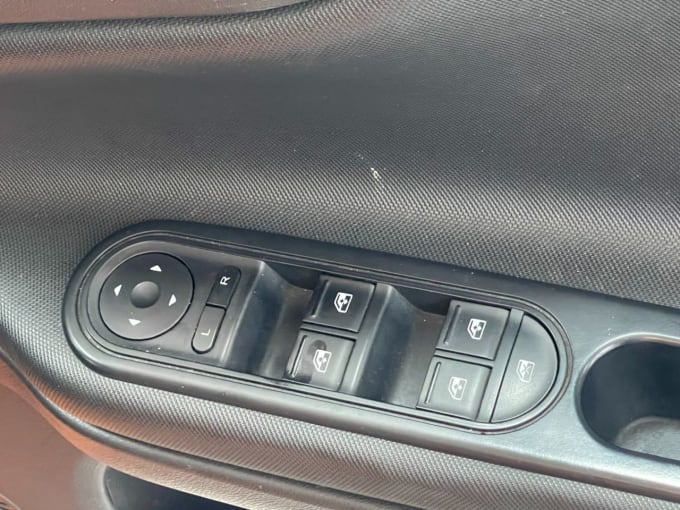2025 Mg Mg3