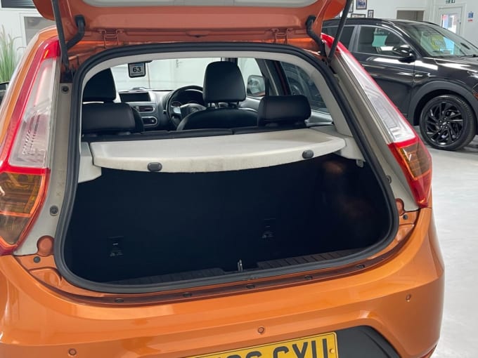 2025 Mg Mg3