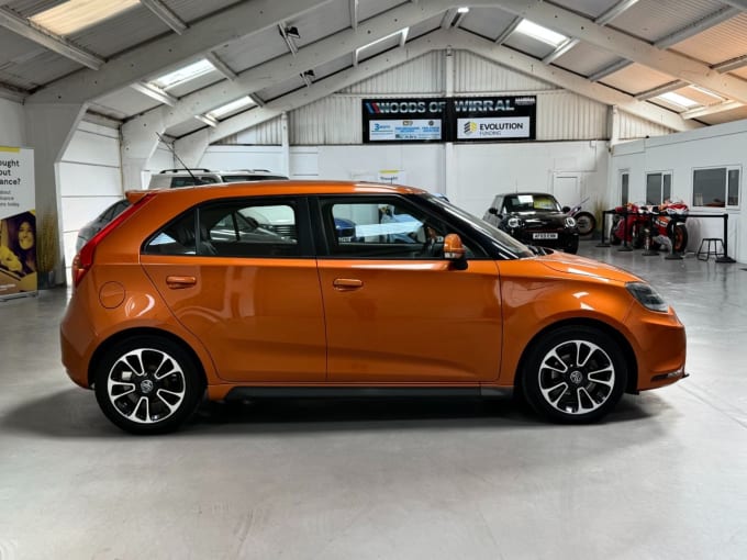 2025 Mg Mg3