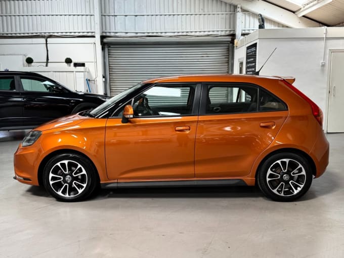 2025 Mg Mg3