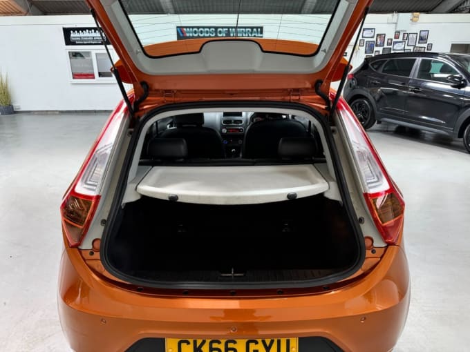 2025 Mg Mg3
