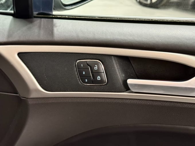 2025 Ford Mondeo