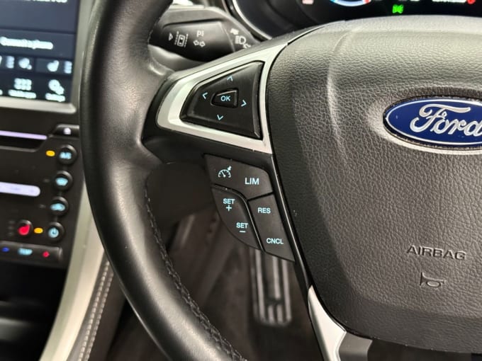 2025 Ford Mondeo